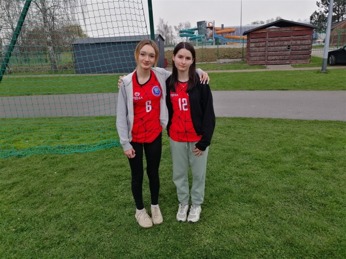 Powiatowa licealiada chłopców i dziewcząt w indywidualno-drużynowych biegach przełajowych