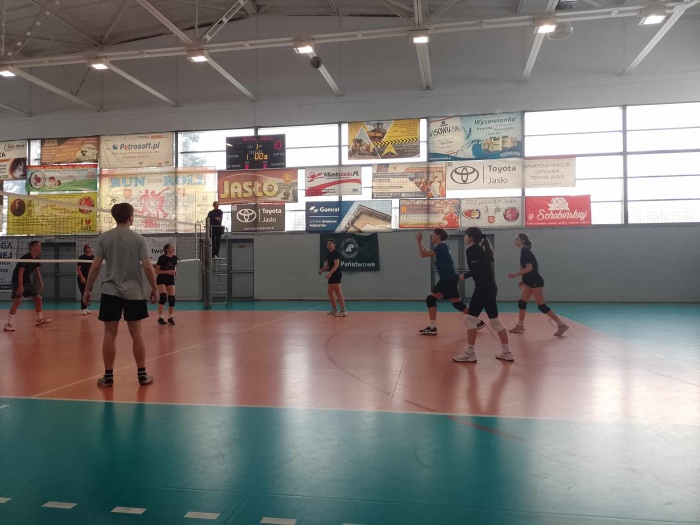 Mikołajkowy Szkolny Turniej Piłki Siatkowej 2023