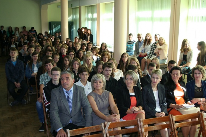 rok szklony 2013/2014