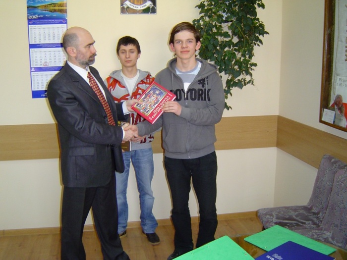 Konkurs \"Wywiad z posłem\"