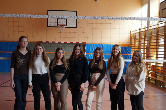 Szkolne zawody piłki siatkowej dziewcząt oraz chłopców