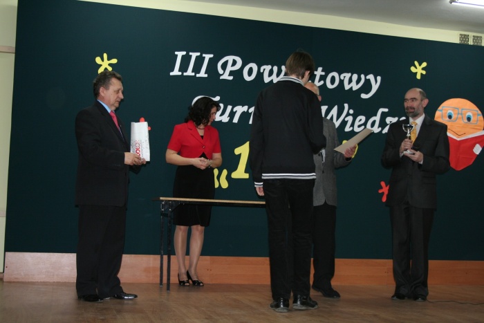 Turniej Wiedzy \"1 z 12\" 2012