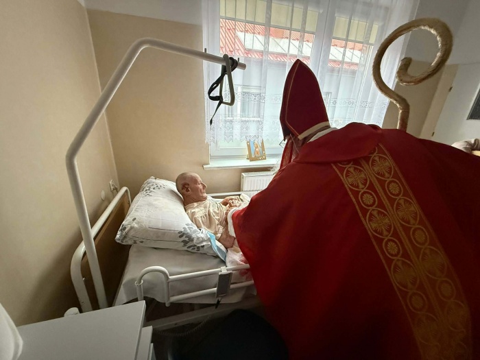Wizyta Szkolnego Koła Caritas w Hospicjum