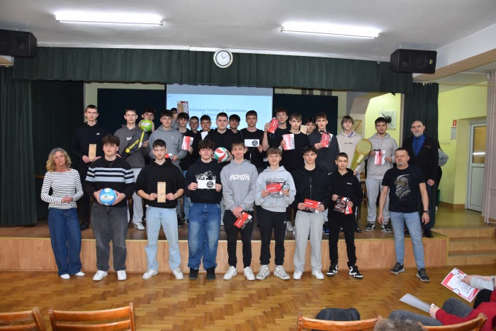 Rozdanie nagród za udział w Międzyklasowym Turnieju  Siatkówki  Chłopców „POWITANIE WIOSNY”