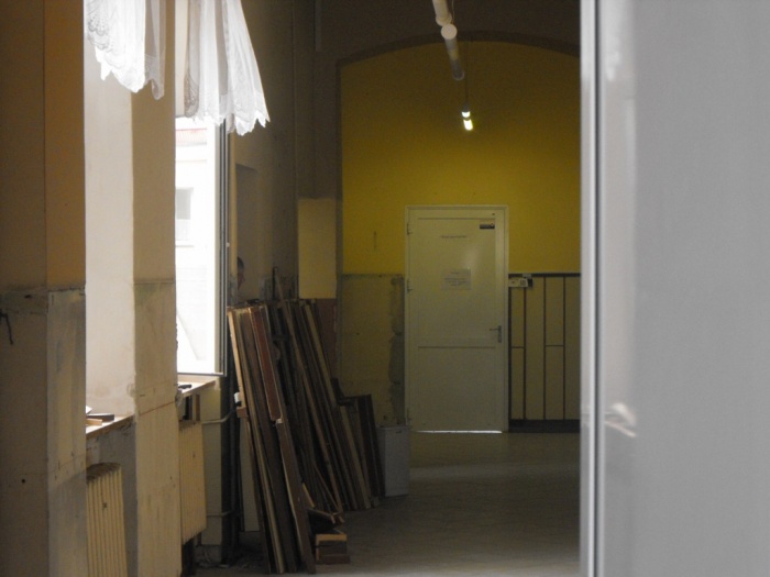 Remonty korytarzy na 50-lecie szkoły