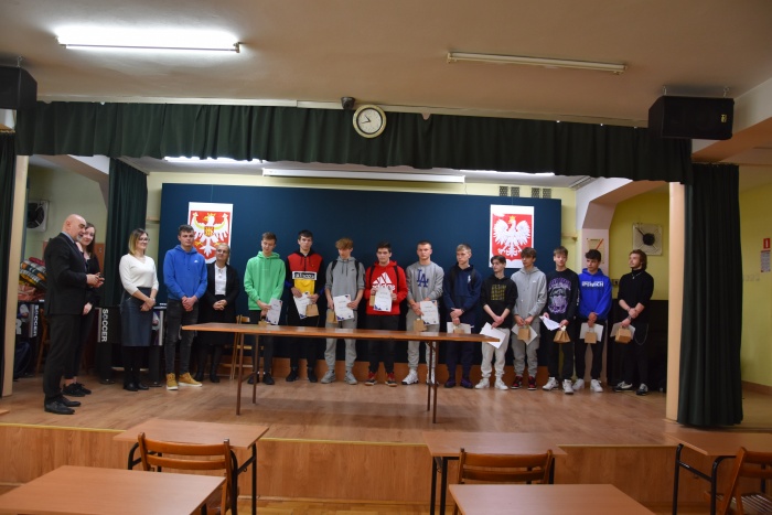 Uroczystość wręczenia nagród w szkolnym turnieju e-sportowym