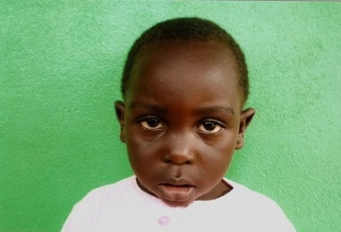 Loveline Nanga (dziewczynka - obecnie 5 lat) 