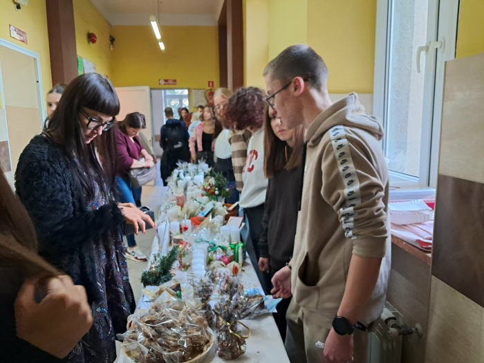 Kiermasz świąteczny SKC