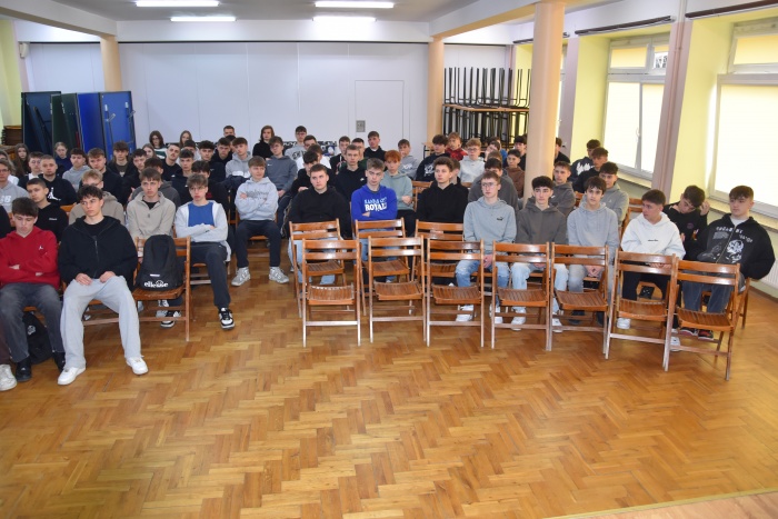 Rozdanie nagród za udział w Międzyklasowym Turnieju  Siatkówki  Chłopców „POWITANIE WIOSNY”