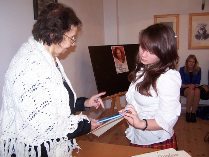 Poezja Bronisławy Betlej