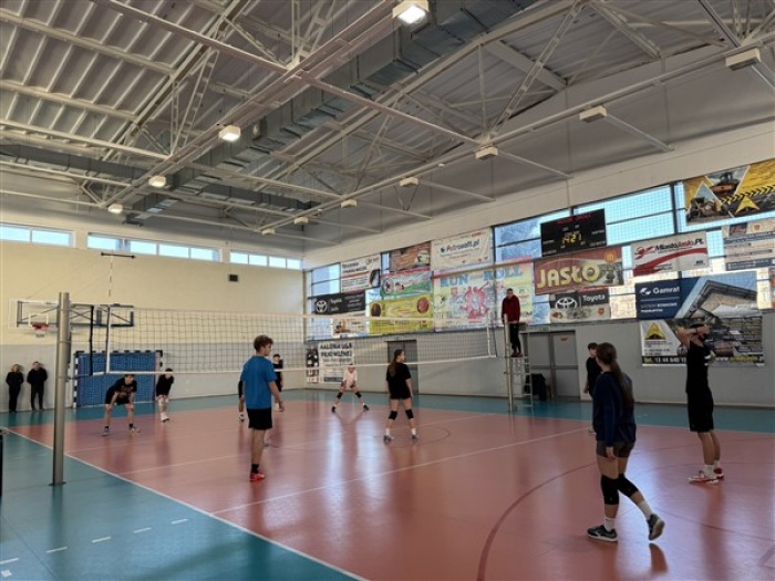 Mikołajkowy Międzyklasowy Turniej w Siatkówce drużyn mieszanych