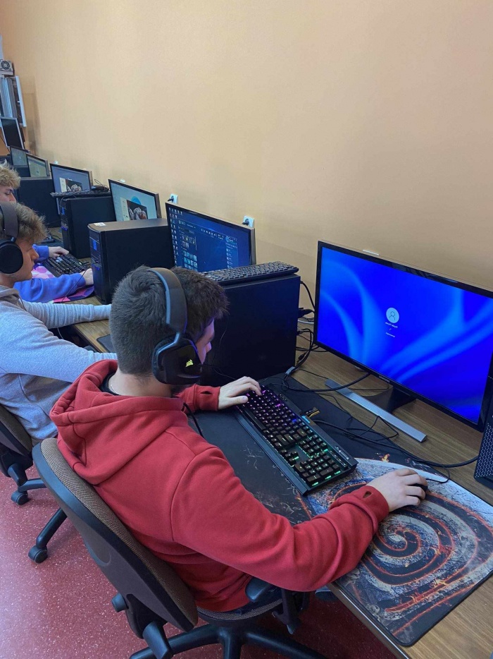 Turniej e-sportowy L.O.L. w Ekonomiku!