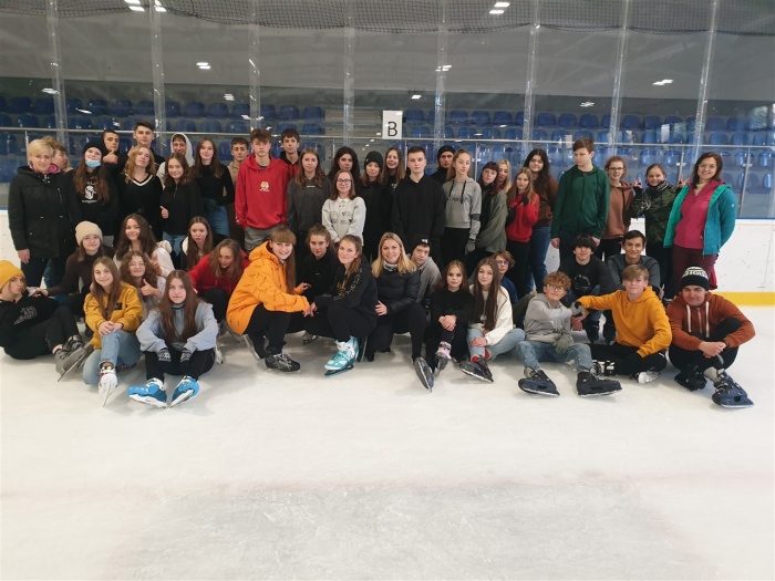 Integracyjny wyjazd na lodowisko w Dębicy