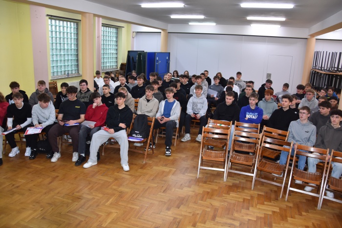 Rozdanie nagród za udział w Międzyklasowym Turnieju  Siatkówki  Chłopców „POWITANIE WIOSNY”