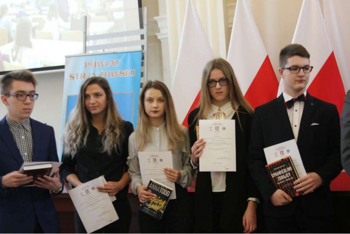 Po polsku o historii 2019 dyktando