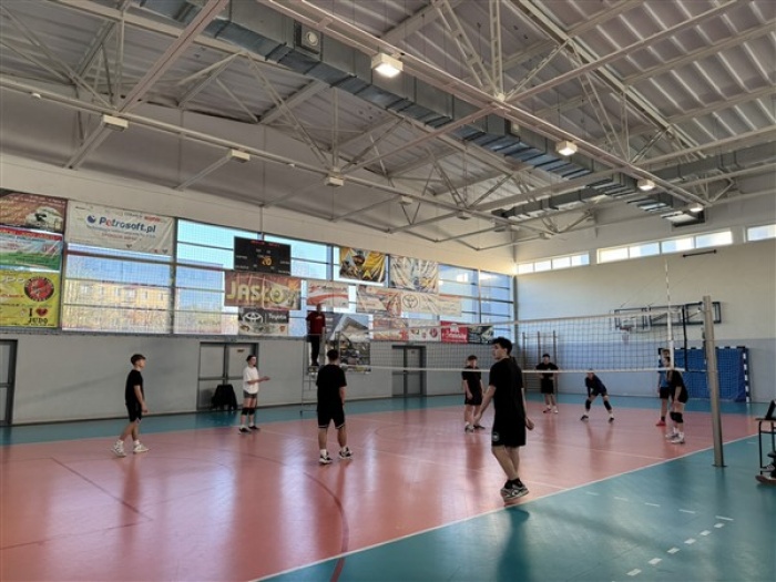 Mikołajkowy Międzyklasowy Turniej w Siatkówce drużyn mieszanych