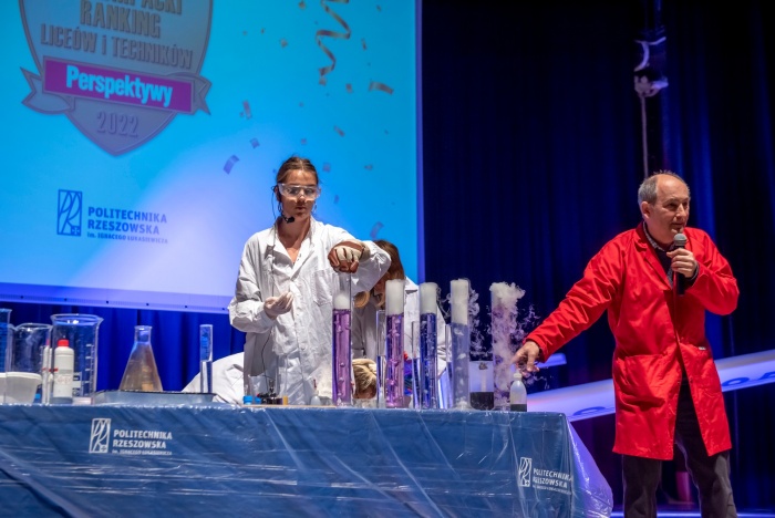 Gala Podkarpackiego Rankingu Liceów i Techników Perspektywy 2022 na Politechnice Rzeszowskiej
