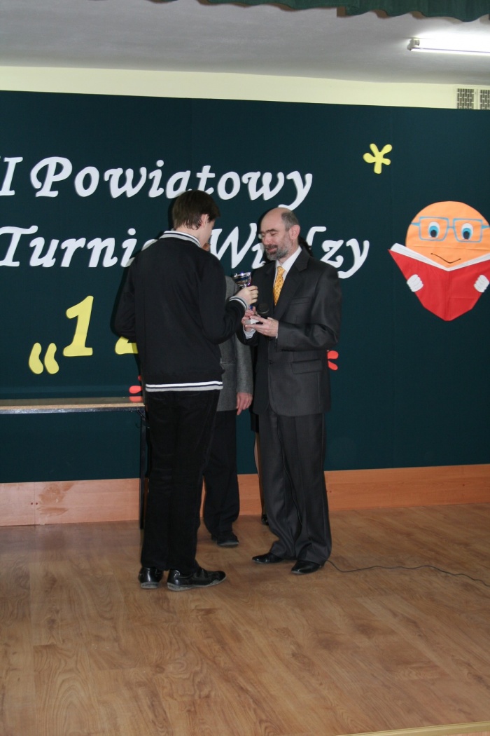 Turniej Wiedzy \"1 z 12\" 2012