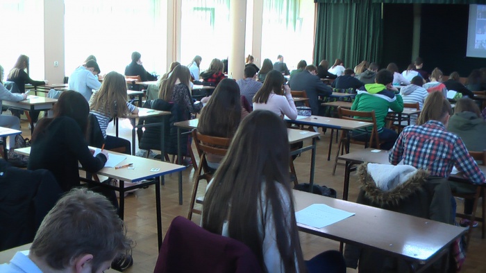 ON – THE – ROLL 2017