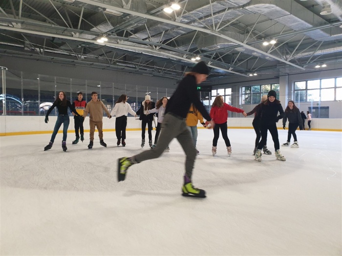 Integracyjny wyjazd na lodowisko w Dębicy