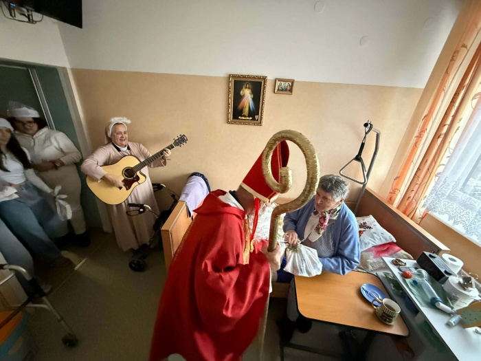 Wizyta Szkolnego Koła Caritas w Hospicjum