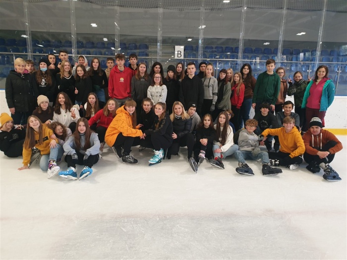 Integracyjny wyjazd na lodowisko w Dębicy