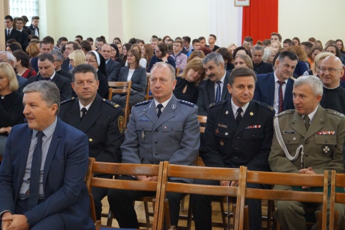 Nowy Sztandar Szkoły