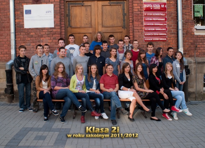 Zdjęcia klasowe_2011