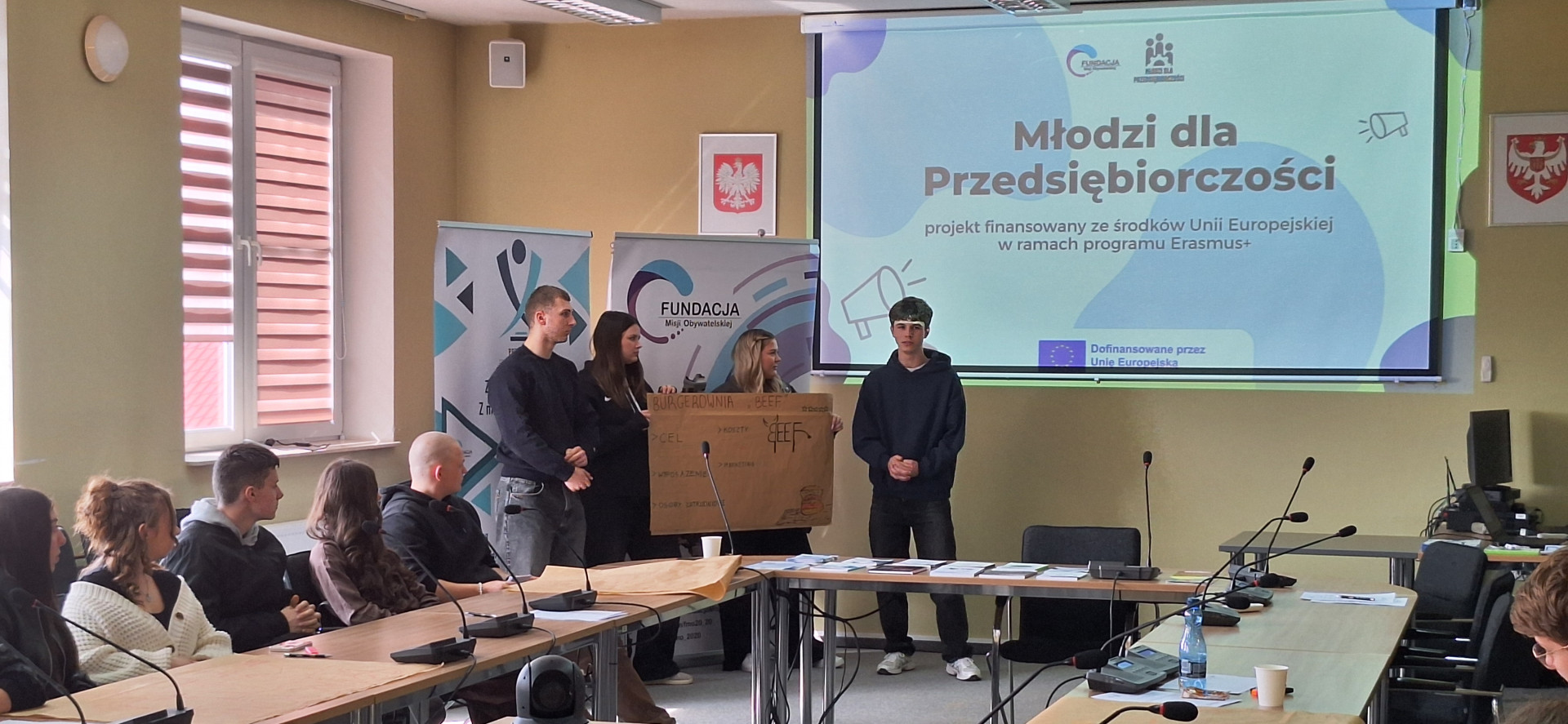 Młodzi dla Przedsiębiorczości. Młodzież debatowała o rozwoju przedsiębiorczości