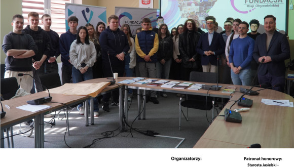 Młodzi dla Przedsiębiorczości. Młodzież debatowała o rozwoju przedsiębiorczości